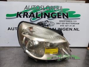 Begagnade Strålkastare, höger Fiat Doblo Cargo (223) 1.3 D 16V Multijet Pris € 50,00 Marginaltabell erbjuds av Autosloperij Kralingen B.V.