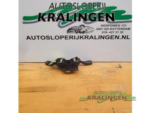 Gebruikte Knipperlicht Schakelaar BMW 3 serie (E46/4) 320d 16V Prijs € 50,00 Margeregeling aangeboden door Autosloperij Kralingen B.V.