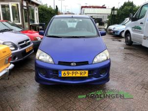 Begagnade Strålkastare, vänster Daihatsu YRV (M2) 1.3 16V DVVT Pris € 24,99 Marginaltabell erbjuds av Autosloperij Kralingen B.V.