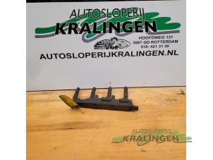 Gebruikte Bobine Mercedes A (W168) 1.4 A-140 Prijs € 50,00 Margeregeling aangeboden door Autosloperij Kralingen B.V.