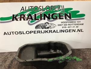 Begagnade Oljetråg Volkswagen Golf VI (5K1) 1.2 TSI BlueMotion Pris € 100,00 Marginaltabell erbjuds av Autosloperij Kralingen B.V.