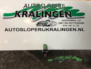 Gebruikte Kachel Weerstand Volkswagen Polo V (6R) 1.2 12V BlueMotion Technology Prijs € 19,99 Margeregeling aangeboden door Autosloperij Kralingen B.V.