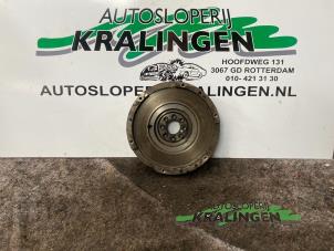 Używane Kolo zamachowe Fiat Punto Evo (199) 1.3 JTD Multijet 85 16V Cena € 100,00 Procedura marży oferowane przez Autosloperij Kralingen B.V.