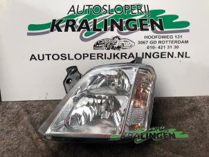 Używane Reflektor lewy Opel Meriva 1.8 16V Cena € 24,99 Procedura marży oferowane przez Autosloperij Kralingen B.V.