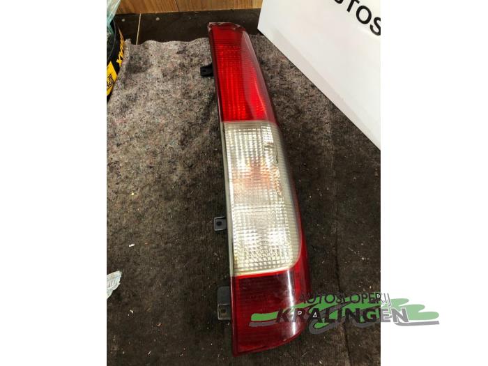 Baklykta, höger från en Mercedes-Benz Vito (639.6) 2.2 109 CDI 16V 2005