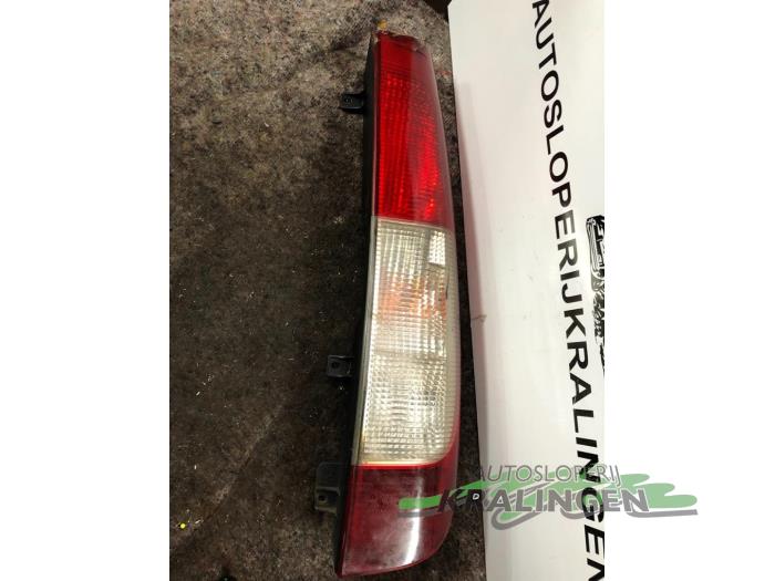 Baklykta, höger från en Mercedes-Benz Vito (639.6) 2.2 109 CDI 16V 2005
