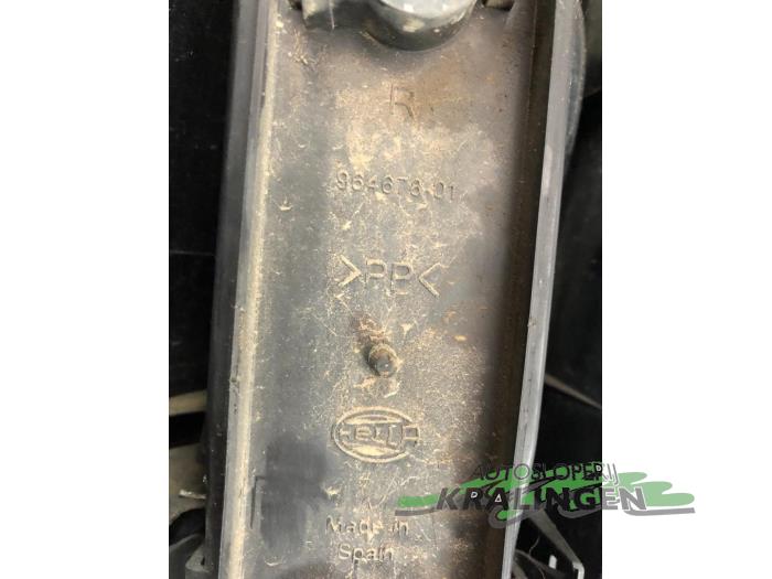 Baklykta, höger från en Mercedes-Benz Vito (639.6) 2.2 109 CDI 16V 2005