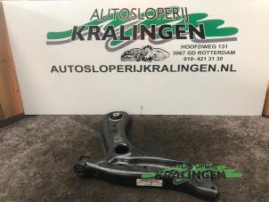 Gebruikte Triangel links-voor Volkswagen Polo V (6R) 1.2 TSI Prijs € 40,00 Margeregeling aangeboden door Autosloperij Kralingen B.V.