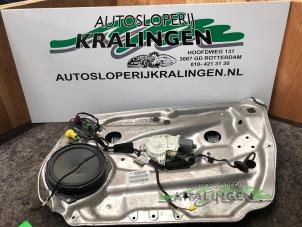 Begagnade Fönstermekanism, 4-dörrars, höger fram Mercedes C (W204) 1.8 C-200 CGI 16V Pris € 100,00 Marginaltabell erbjuds av Autosloperij Kralingen B.V.