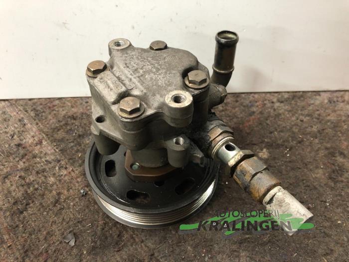 Servostyrningspump från en Audi A3 (8L1) 1.8 20V Turbo 2001