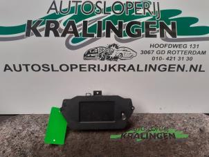 Begagnade Navigeringsdisplay Renault Scénic I (JA) 2.0 16V IDE Pris € 100,00 Marginaltabell erbjuds av Autosloperij Kralingen B.V.