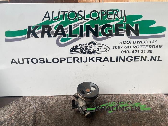 Servostyrningspump från en Kia Picanto (BA) 1.1 12V 2004