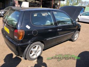 Begagnade Skärmspegel, höger Volkswagen Polo III (6N1) 1.0i 50 Pris € 25,00 Marginaltabell erbjuds av Autosloperij Kralingen B.V.