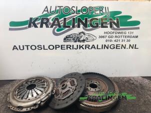 Gebruikte Vliegwiel Opel Corsa D 1.3 CDTi 16V ecoFLEX Prijs € 124,99 Margeregeling aangeboden door Autosloperij Kralingen B.V.