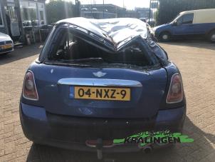 Begagnade Bakre stötfångare Mini Mini (R56) 1.6 16V Cooper Pris € 100,00 Marginaltabell erbjuds av Autosloperij Kralingen B.V.