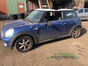 Gebruikte Portier 2Deurs links Mini Mini (R56) 1.6 16V Cooper Prijs € 100,00 Margeregeling aangeboden door Autosloperij Kralingen B.V.