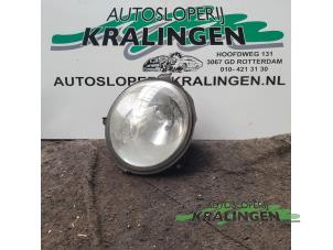 Używane Reflektor lewy Volkswagen Lupo (6X1) 1.4 16V 75 Cena € 24,99 Procedura marży oferowane przez Autosloperij Kralingen B.V.