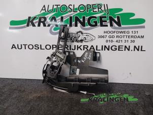 Gebruikte Portiergreep 4Deurs rechts-voor Ford Fiesta 6 (JA8) 1.25 16V Prijs € 50,00 Margeregeling aangeboden door Autosloperij Kralingen B.V.