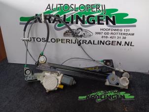Gebruikte Raammechaniek 2Deurs rechts-voor BMW Mini One/Cooper (R50) 1.6 16V Cooper Prijs € 49,99 Margeregeling aangeboden door Autosloperij Kralingen B.V.