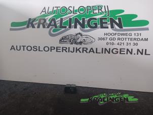 Begagnade Brytare, eldrivna fönster Mercedes A (W169) 1.5 A-150 5-Drs. Pris € 19,99 Marginaltabell erbjuds av Autosloperij Kralingen B.V.