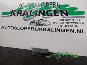 Begagnade Dator, belysningsmodul Mercedes C (W202) 2.2 C-220 D 16V Pris € 14,99 Marginaltabell erbjuds av Autosloperij Kralingen B.V.