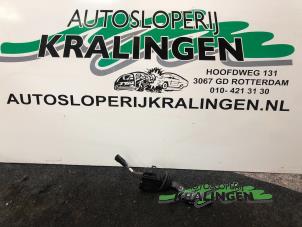 Begagnade Indikatorbrytare Opel Astra G Caravan (F35) 1.6 16V Pris € 19,99 Marginaltabell erbjuds av Autosloperij Kralingen B.V.