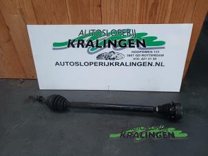 Używane Os napedowa prawy przód Volkswagen Caddy III (2KA,2KH,2CA,2CH) 2.0 SDI Cena € 24,99 Procedura marży oferowane przez Autosloperij Kralingen B.V.