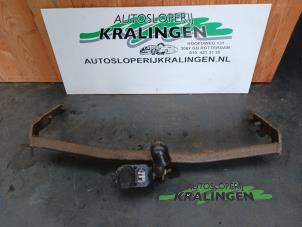 Begagnade Dragkrok Nissan Almera Tino (V10M) 1.8 16V Pris € 100,00 Marginaltabell erbjuds av Autosloperij Kralingen B.V.