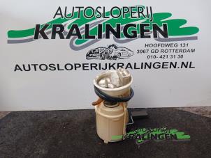 Begagnade Bensinpump Audi A3 (8L1) 1.8 20V Pris € 50,00 Marginaltabell erbjuds av Autosloperij Kralingen B.V.