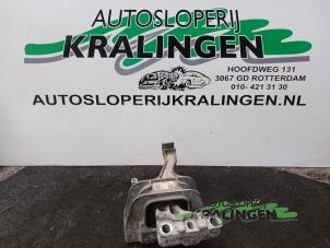 Gebruikte Motorsteun Volkswagen Golf VII (AUA) 1.2 TSI 16V Prijs € 24,99 Margeregeling aangeboden door Autosloperij Kralingen B.V.