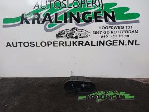 Begagnade Ljusbrytare Ford Galaxy (WGR) 2.3i 16V SEFI Pris € 25,00 Marginaltabell erbjuds av Autosloperij Kralingen B.V.