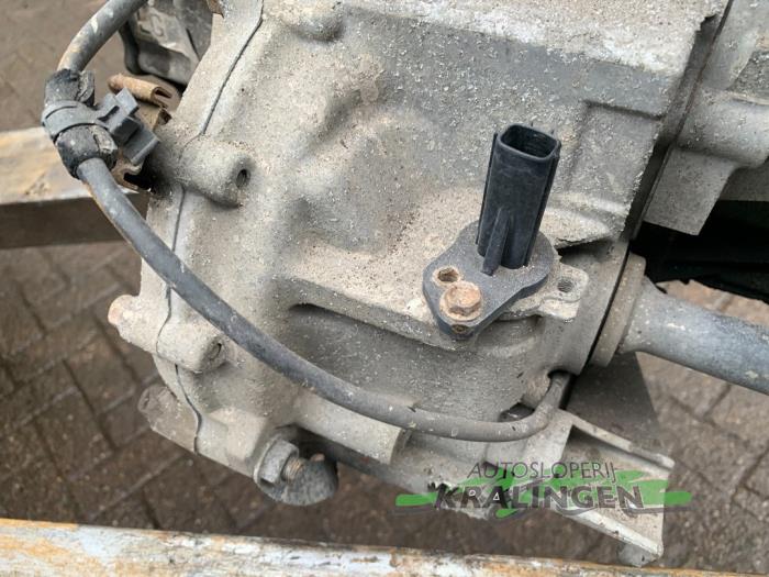 Versnellingsbak van een Mazda 2 (DE) 1.3 16V S-VT High Power 2007
