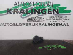 Begagnade Brytare Volkswagen Golf V (1K1) 1.6 FSI 16V Pris € 29,99 Marginaltabell erbjuds av Autosloperij Kralingen B.V.