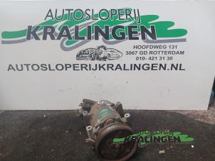 Begagnade Luftkonditioneringspump Renault Clio II (BB/CB) 1.4 16V Pris € 50,00 Marginaltabell erbjuds av Autosloperij Kralingen B.V.