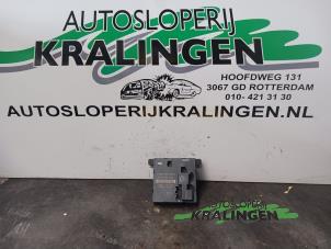Używane Modul centralnego zamka Mercedes E (W211) 3.0 E-280 CDI 24V Cena € 25,00 Procedura marży oferowane przez Autosloperij Kralingen B.V.