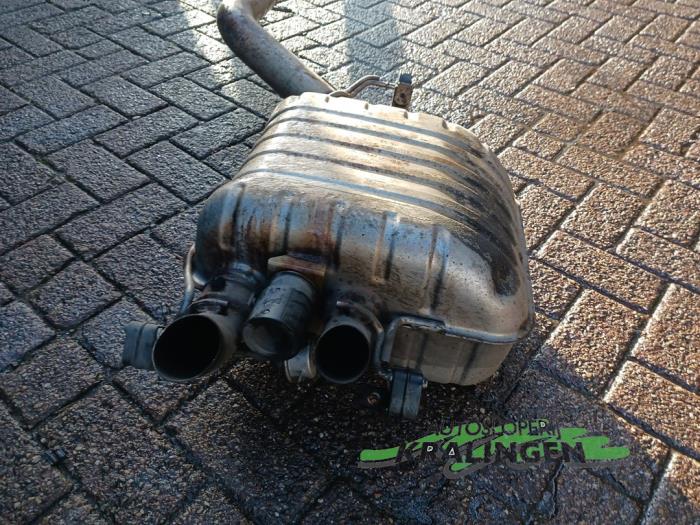 Avgassystem (komplett) från en BMW 7 serie (E65/E66/E67) 730d 24V 2005