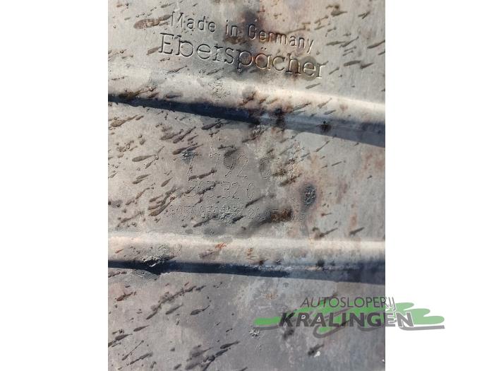 Avgassystem (komplett) från en BMW 7 serie (E65/E66/E67) 730d 24V 2005