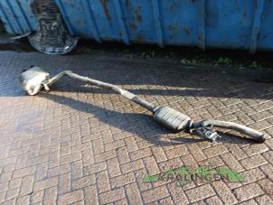 Gebruikte Uitlaat (compleet) BMW 7 serie (E65/E66/E67) 730d 24V Prijs op aanvraag aangeboden door Autosloperij Kralingen B.V.