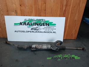 Używane Przekladnia kierownicza ze wspomaganiem Renault Scénic I (JA) 2.0 16V Cena € 74,99 Procedura marży oferowane przez Autosloperij Kralingen B.V.
