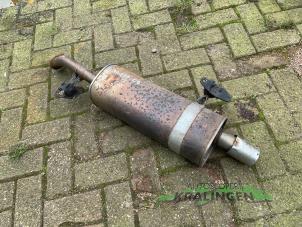 Używane Tlumik koncowy Citroen C2 (JM) 1.1 Cena € 40,00 Procedura marży oferowane przez Autosloperij Kralingen B.V.