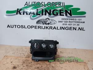 Używane Panel sterowania nagrzewnicy Opel Agila (B) 1.2 16V Cena € 25,00 Procedura marży oferowane przez Autosloperij Kralingen B.V.