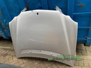 Gebruikte Motorkap Mercedes C Combi (S203) 2.2 C-200 CDI 16V Prijs € 75,00 Margeregeling aangeboden door Autosloperij Kralingen B.V.