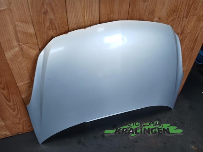 Motorhuv från en Opel Corsa D 1.2 16V 2008