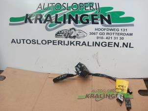 Używane Przelacznik kierunkowskazu Hyundai H-1/H-200 2.5 CRDi Powervan Cena € 35,00 Procedura marży oferowane przez Autosloperij Kralingen B.V.