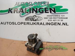 Begagnade ABS-pump Volkswagen Touran (1T1/T2) 1.6 Pris € 45,00 Marginaltabell erbjuds av Autosloperij Kralingen B.V.
