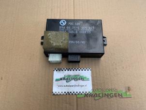 Gebruikte PDC Module BMW 3 serie (E46/2) 320 Ci 24V Prijs € 34,99 Margeregeling aangeboden door Autosloperij Kralingen B.V.