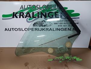 Gebruikte Driehoeks Ruit rechts-achter Volkswagen Eos (1F7/F8) 2.0 FSI 16V Prijs € 99,99 Margeregeling aangeboden door Autosloperij Kralingen B.V.