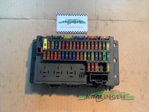 Begagnade Säkringsbox Rover 75 Tourer 1.8 16V Pris € 49,99 Marginaltabell erbjuds av Autosloperij Kralingen B.V.