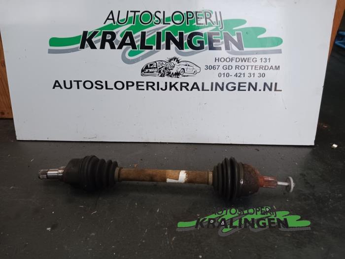 Drivaxel, vänster fram från en Ford Focus C-Max 1.6 16V 2005