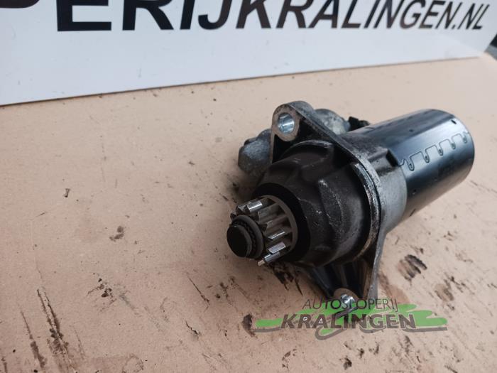 Startmotor från en Volkswagen Passat Variant (3C5) 1.4 TSI 16V 2010